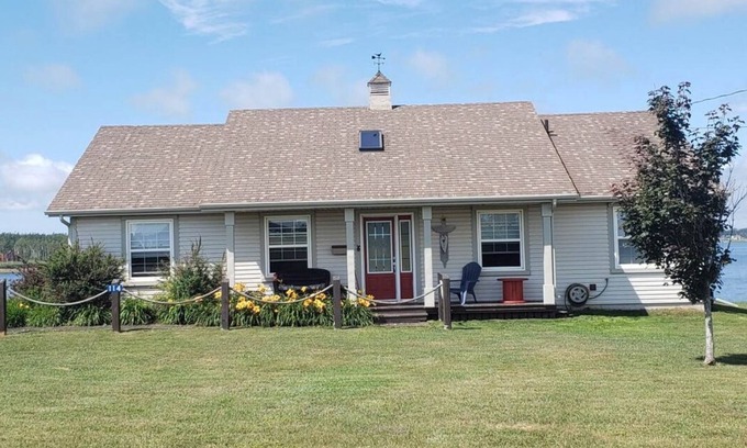 Brackley Beach House | Brackley Bay Beach House/Water Front/Location/Summer 2025