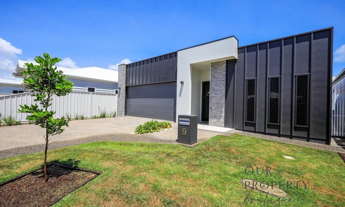 Bargara House | BRAND NEW BASALT COURT OPPORTUNITY - AVAILABLE SHORT TERM