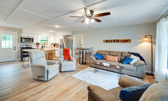 Mammoth Spring House | Brand New Farmhouse Style Listing with views of the beautiful Spring River!
