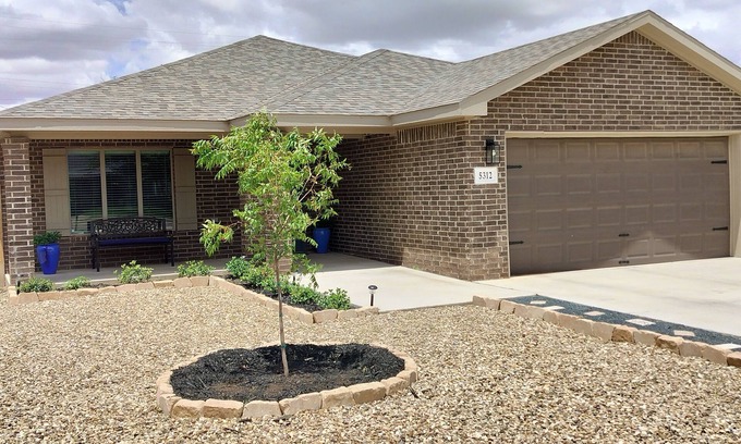 Bowie House | Brand new home with Deluxe Game Room and Bar. Location!