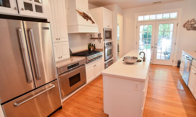 Cape Charles House | Brand new pet friendly single family home