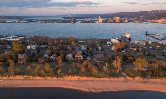 Park Point House | BRAND NEW Vacation Rental on Park Point in Duluth, Minnesota