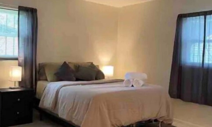 Clair-Mel City House | Brandon/Tampa: 10 minutes to downtown Tampa