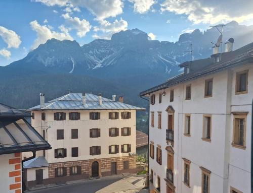 Dosoledo Apartment | Breakfast with mountains view