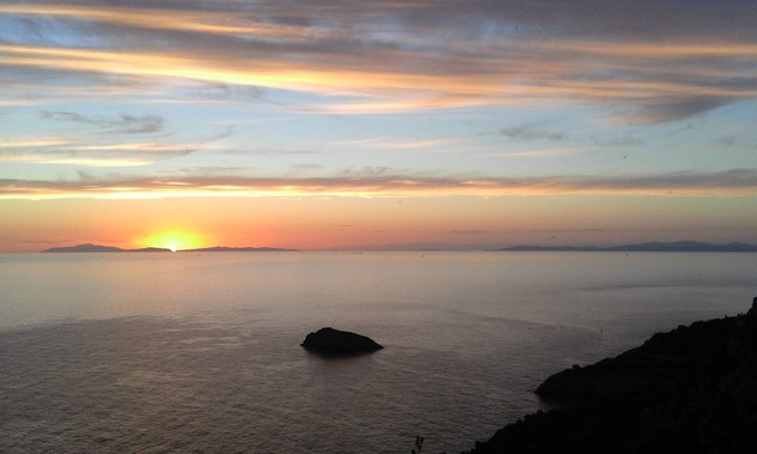 Cala Piccola House | Breathtaking scenario of the Islands of Giglio, Montecristo, Corsica and Elba.