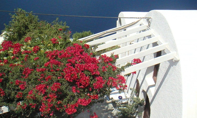 Fira Villa | Breathtaking view, luxury, privacy, style and much more !