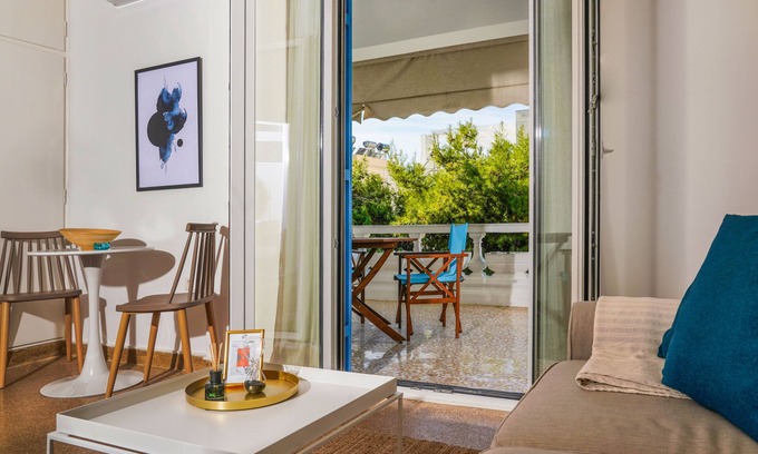 Vouliagmeni Apartment | Breeze One Bedroom Apartment by BluPine