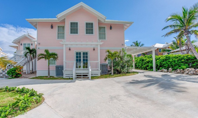 Hope Town House | Breezy Palms: A Coastal Sanctuary with Unrivaled Elegance, Pool Dock Ocean
