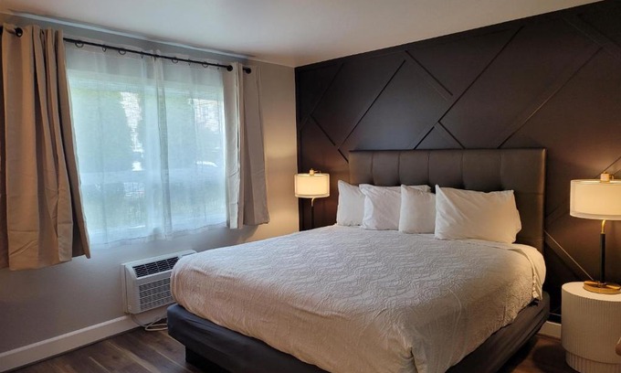Baker City Hotel | Bridge Street Inn
