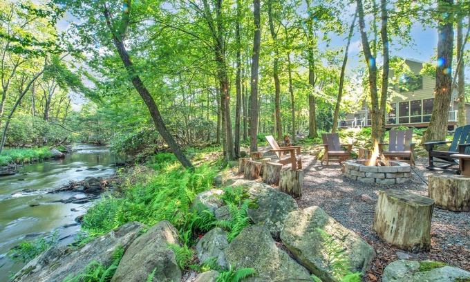 Gouldsboro House | Bright 4BR Home in Big Bass Lake