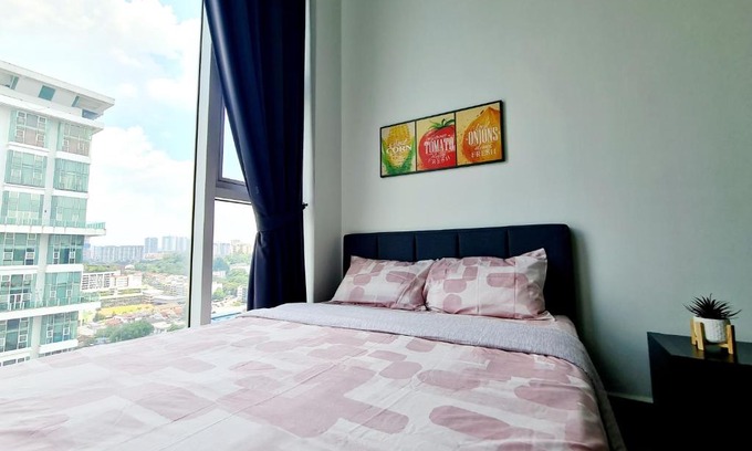 Taman Hock Ann Apartment | Bright 7 Guests Scott Garden Duplex 1 Room Old Klang Road, Taman Desa, Kuchai Lama, Bangsar South, Pearl Point, Mid Valley, Kuala Lumpur
