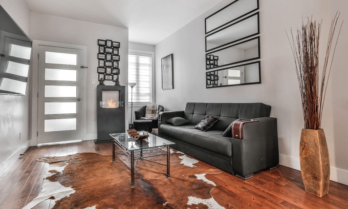 Montreal-Nord House | Bright and Charming Montreal full house