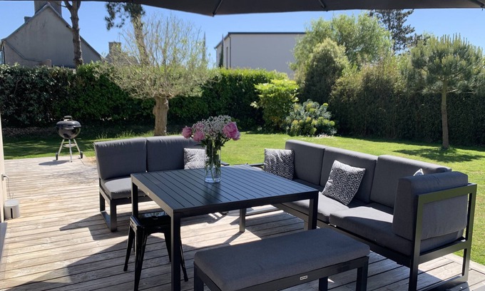 Carantec House | Bright and spacious house close to the sea and 10 min walk from the town center