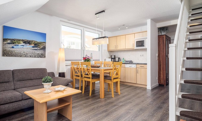 Zingst Apartment | Bright apartment with balcony, WiFi and beach location in the residence on the beach