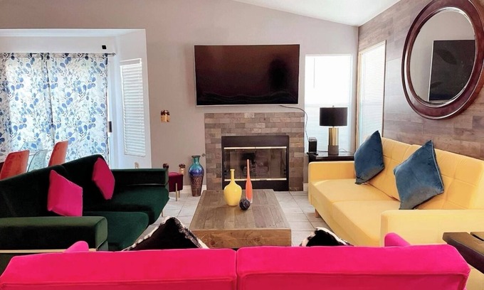 Las Vegas House | Bright, pet-friendly home near Summerlin and The Lakes