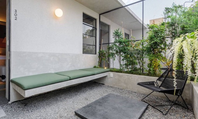 Hipodromo Apartment | Bright studio with Terrace @Parque Mexico | ChiCo