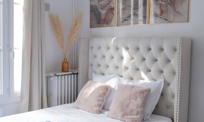 Le Bourget Apartment | Bright studio-Netflix