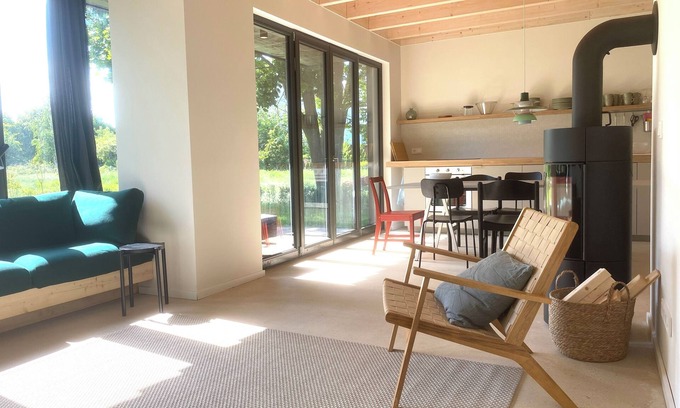 Hohenlychen House | Bright vacation home on Lake Zenssee with fireplace and terrace