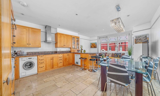 Bryanston and Dorset Square Apartment | Brilliant 6 Bed Flat in Londonn