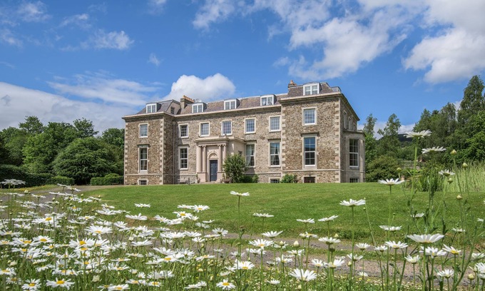 Selkirk House | Broadmeadows House Historic Scottish Borders Mansion