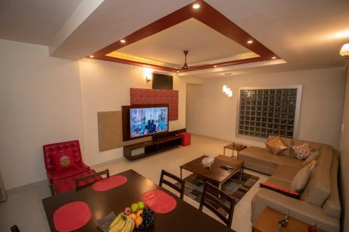 Batanagar House | Brook View Repose