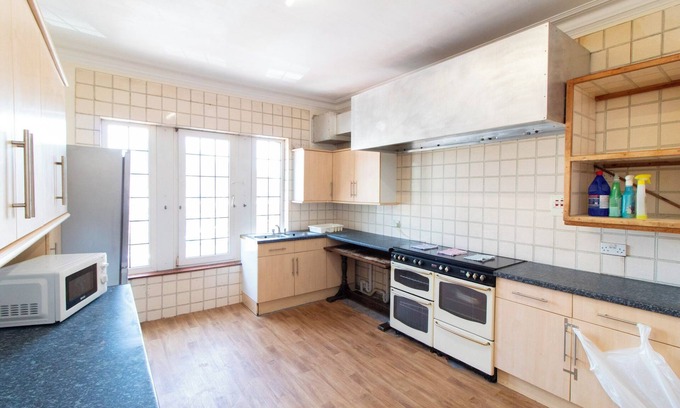 Portswood House | Brookvale Guest House Room 16