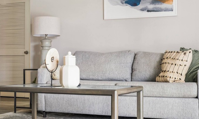 Homewood Apartment | Brookwood 1BD 4 - One Bedroom Apartment, Sleeps 2