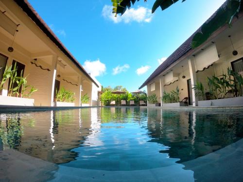Selong Belanak Hotel | Bruga Villas Restaurant and Spa