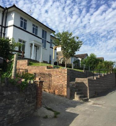 Rhayader Bed & Breakfast | Bryn Derwen