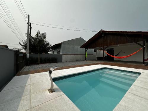 Salinas House | BS01- Casa com Piscina Aquecida e Churrasqueira