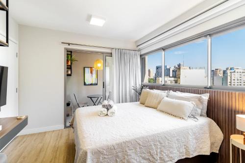 Sao Paulo Apartment | BSR Luxe Studio next to Allianz Park w Rooftop Pool and Pet Friendly