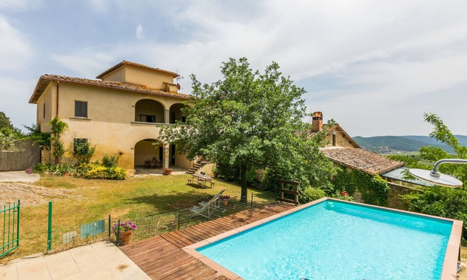 Pergine Valdarno House | Buca dei Merli by Interhome