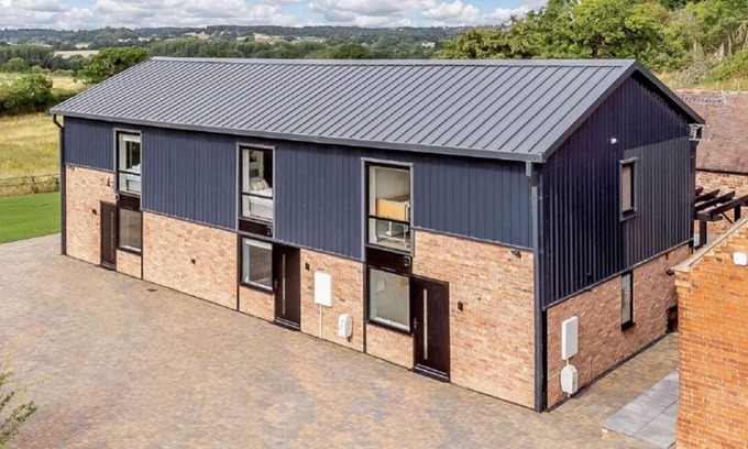 Moreton Valence Cottage | Buck Cottage. Purpose-built, disabled adapted, with hot tubs