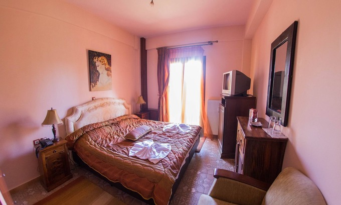 Krionerion House | Budget Double or Twin Room