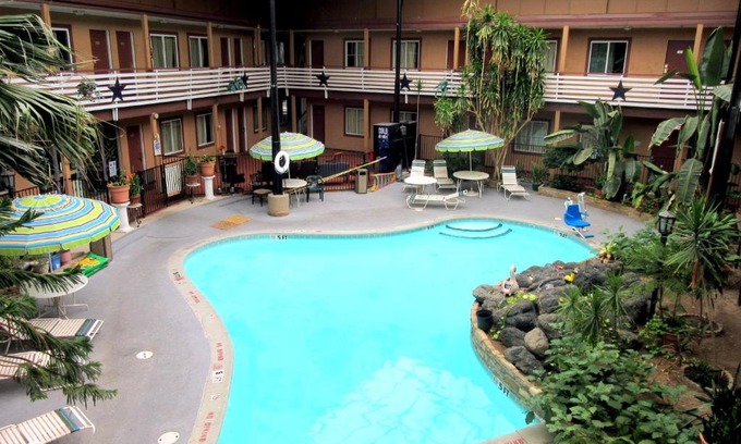 South Arlington Hotel | Budget Host Inn