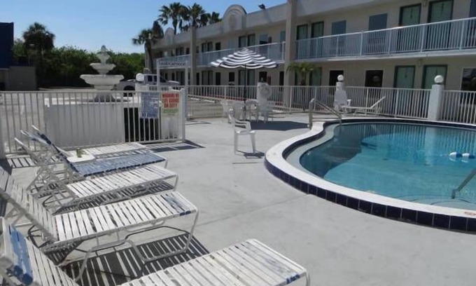 Cocoa West Hotel | Budget Inn Cocoa