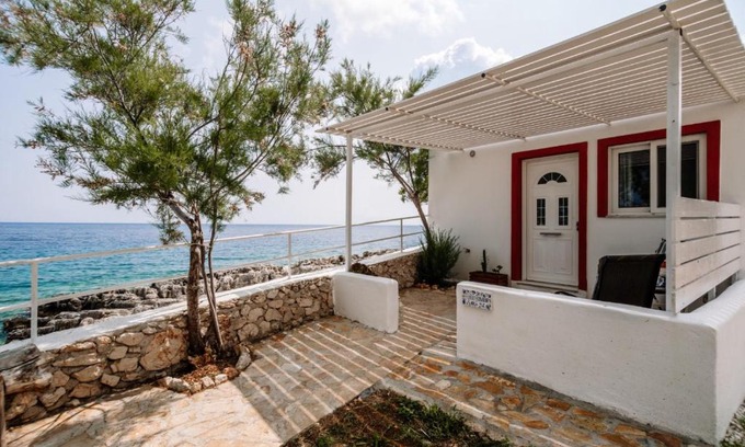 Skinaria House | Bugarini Studio By The Sea