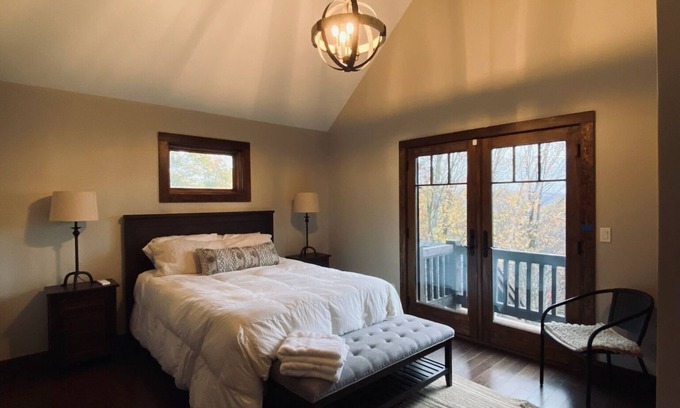 Windham House | Bump Mountain Retreat: Hot Tub, Sauna, Pool, Game Room, Piano & Panoramic Views