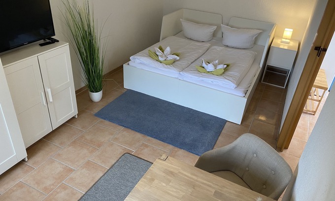 Thiessow House | Bungalow-Private Bathroom-Garden view-"Seehase"