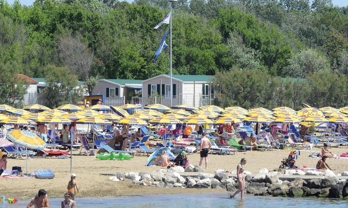 Duna Verde House | Bungalow in Caorle with garden furniture