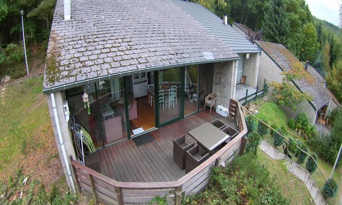 Coo House | Bungalow with View near Coo