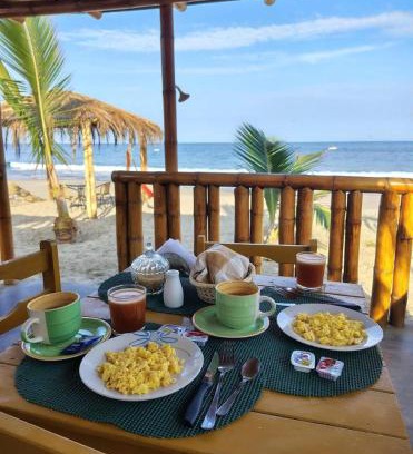 Punta Sal House | Bungalows Sol y Mar