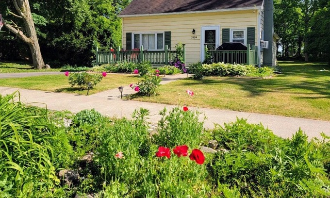 Burdett House | Burdett’s Home Away From Home