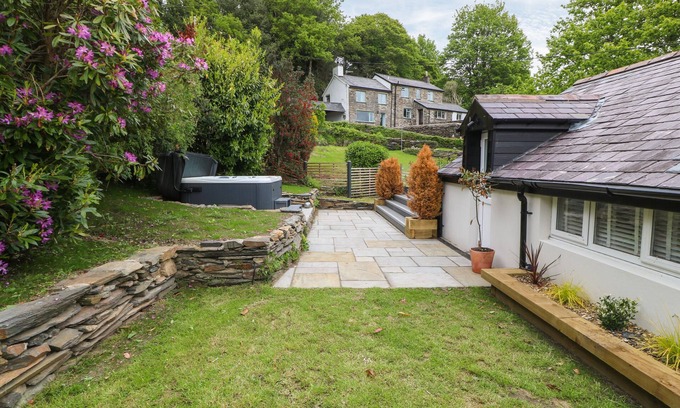 Penrhyndeudraeth Cottage | Bwthyn Bach Gwyn
