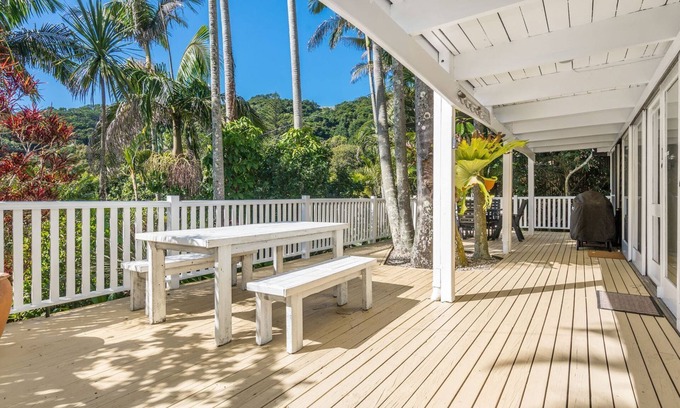 Byron Bay House | Byron bay Luxury Homes - Lower Decks