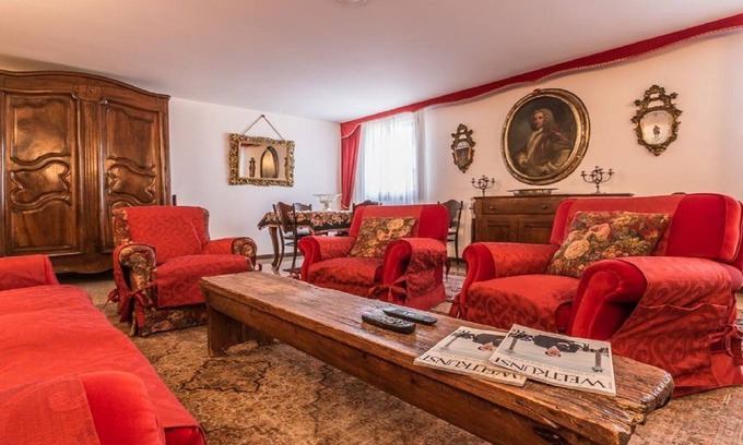Cannaregio Apartment | Ca' Lezze: a Beautiful apartment in the heart of Venice"