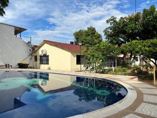 Melgar House | Cabaña - Condominio El Rincón del Edén