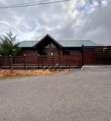 Canton Tarrazu Ski Chalet | Cabaña Mirador Viggo