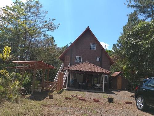 Cerro Azul Ski Chalet | Cabañas en Los Altos de cerro Azul Panamá Cascadas RIos Naturaleza viva