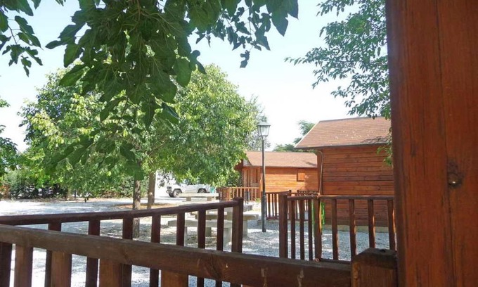 Cuevas del Campo Resort | Cabañas Negratín